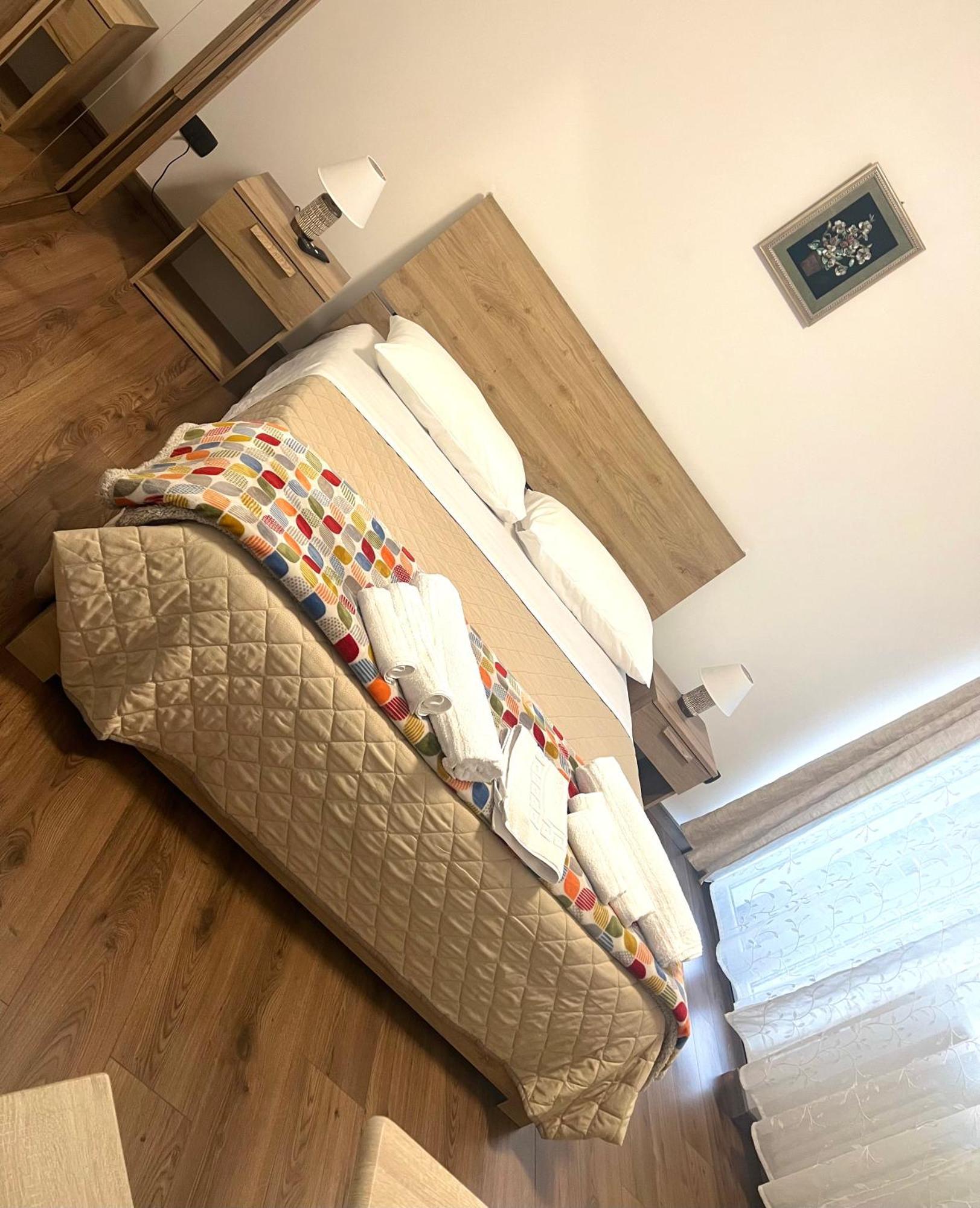 Juliet N - Rental Rooms Werona Zewnętrze zdjęcie